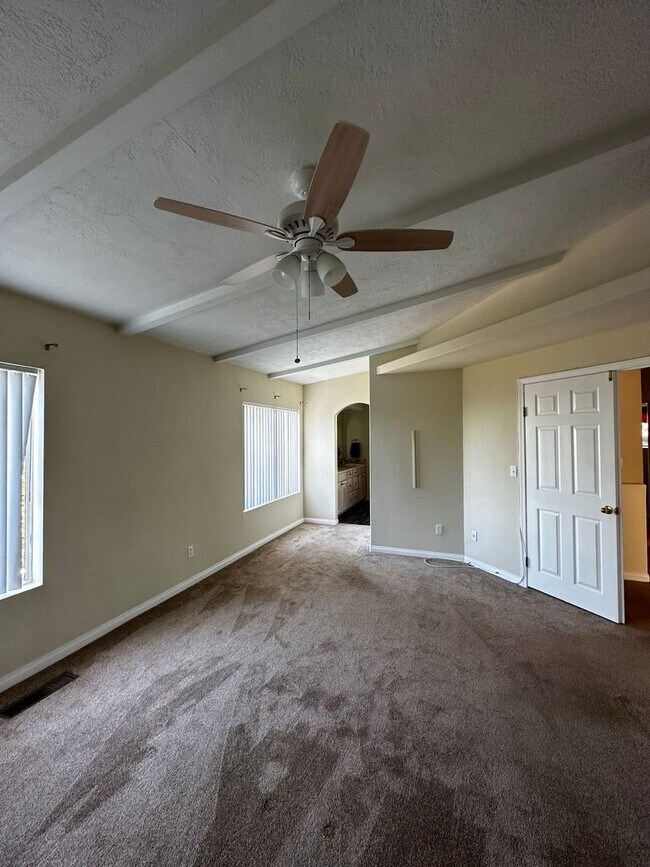 Building Photo - 9594 Lamar St