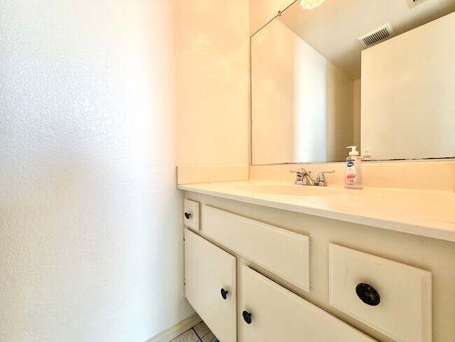 Building Photo - Gated 3 Bedroom 2.5 Bath Home with Bonus Room & Private Balcony