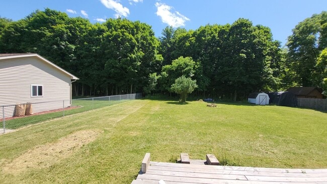 Building Photo - Bright & Spacious 3-BR Retreat on Huge Lot...