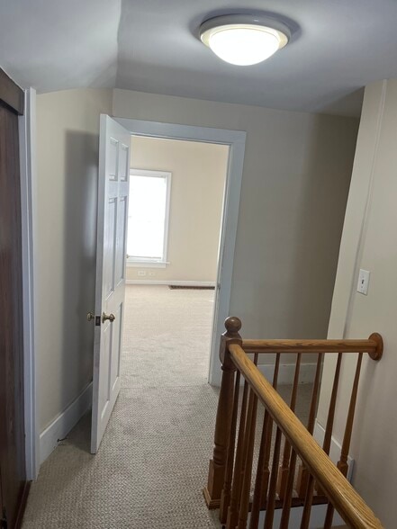 Building Photo - 379 N Lake St