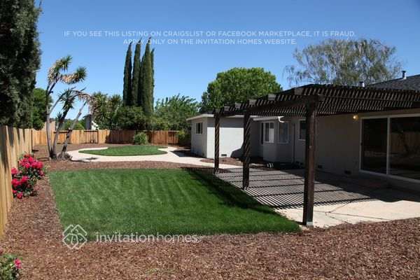 Building Photo - 2308 Wildwood Ct