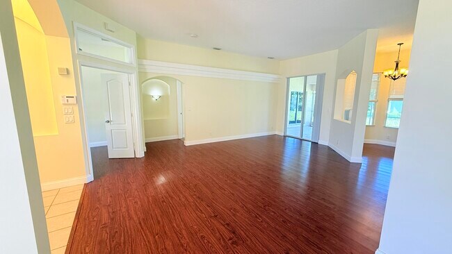 Building Photo - 4844 NW North Macedo Blvd