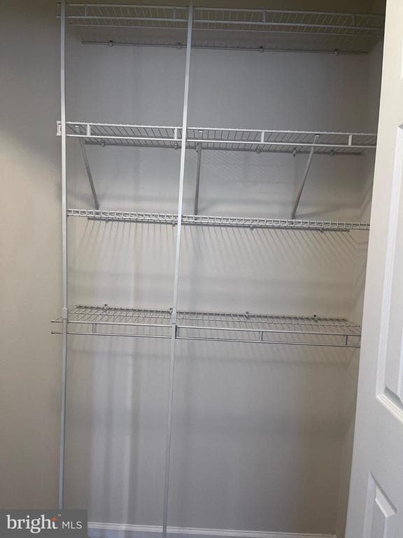 Building Photo - 326 Keswick Dr