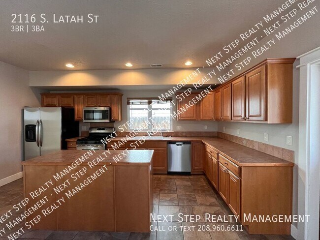 Building Photo - 2116 S Latah St