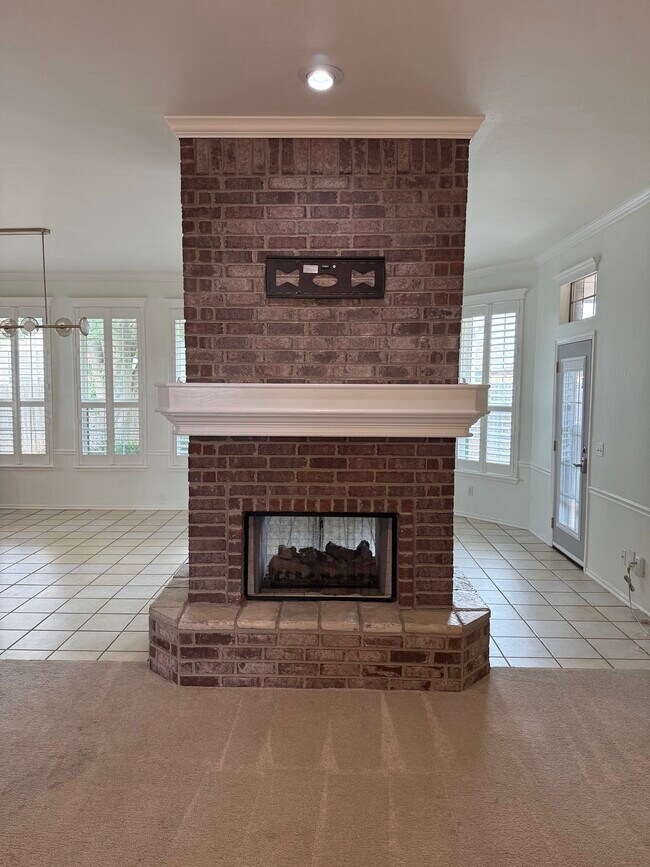 Building Photo - 1801 Sagewood Dr