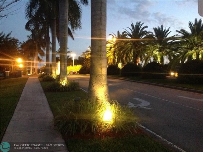 Building Photo - 1704 Andros Isle