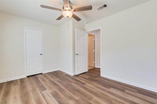 Building Photo - 26918 Graybill Ct