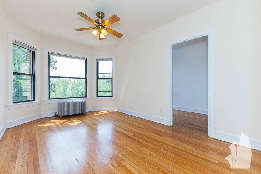 Building Photo - 2649 N Spaulding Ave