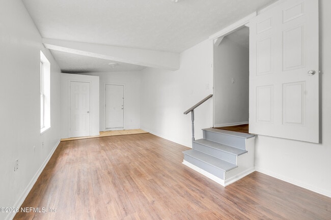 Building Photo - 3035 Lucoma Dr