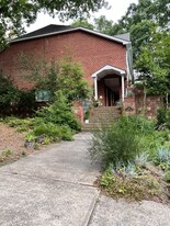 Building Photo - 407 McCauley St