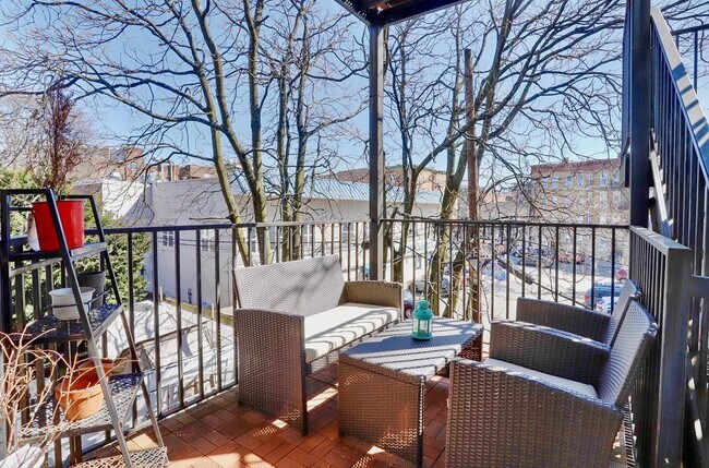 Building Photo - 4508 Brown St