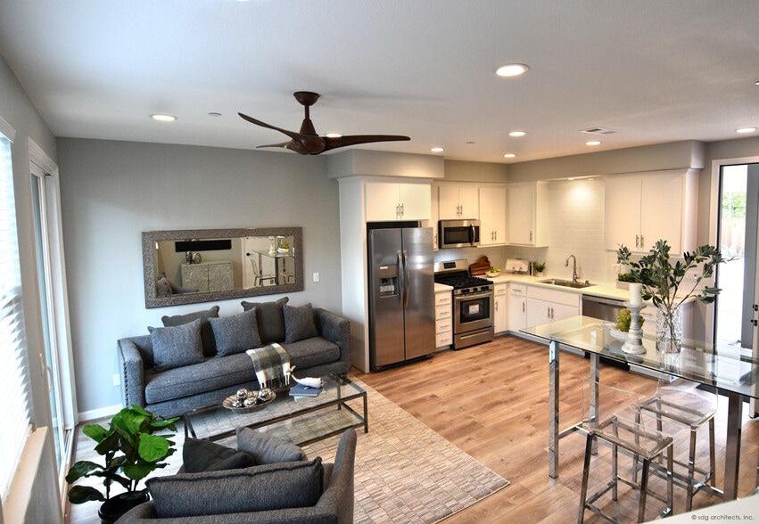 Unit 3626 Facing Living Room from Stairwell - 3626 Chestnut St