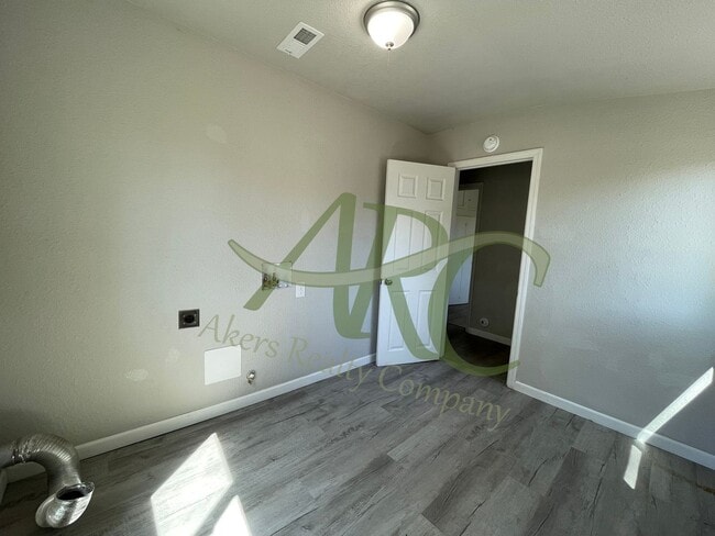 Building Photo - 1444 Cypress St