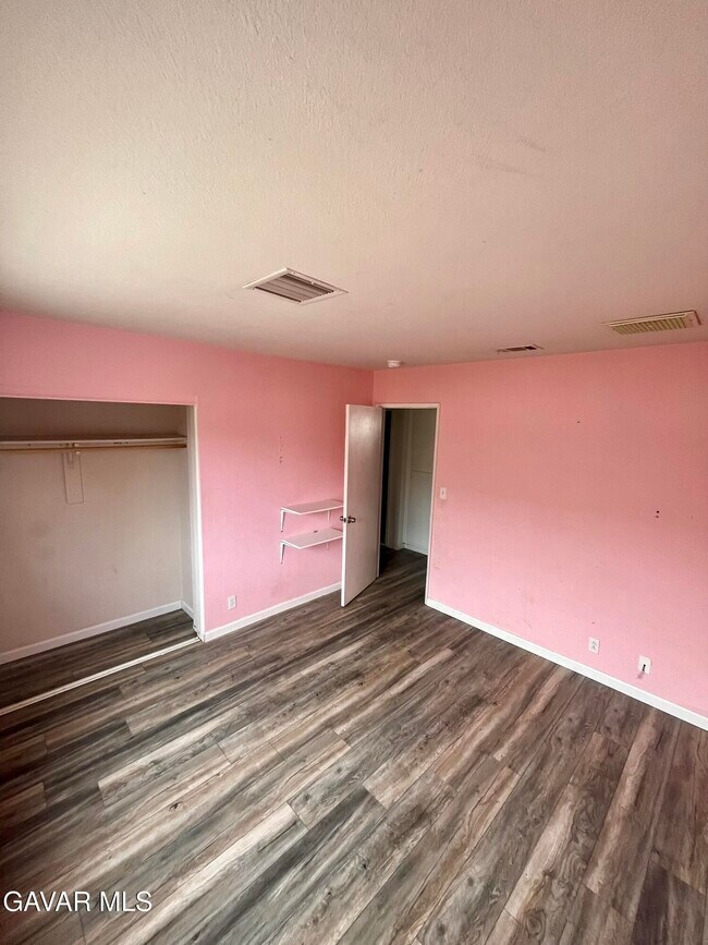 Building Photo - 43770 Santa Rosa Cir
