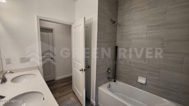 Building Photo - 37 River Mist Dr