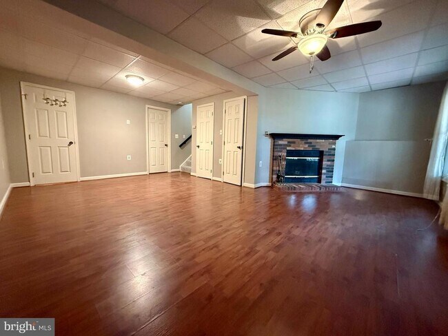 Building Photo - 2443 Warm Spring Way