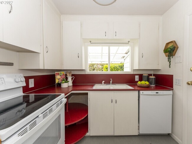 Cooks Delight - 8535 SW 58th Ave