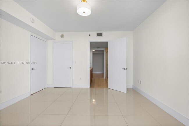 Building Photo - 50 Biscayne Blvd