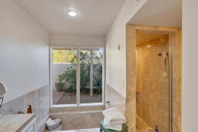 Building Photo - 7441 E Century Dr