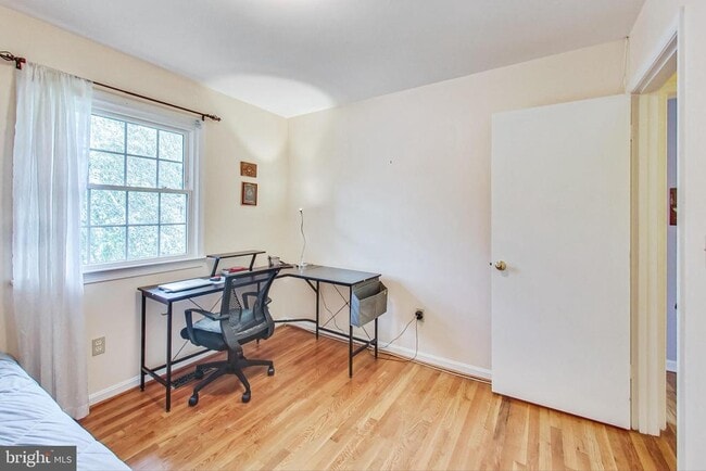 Building Photo - 806 Hope Ct