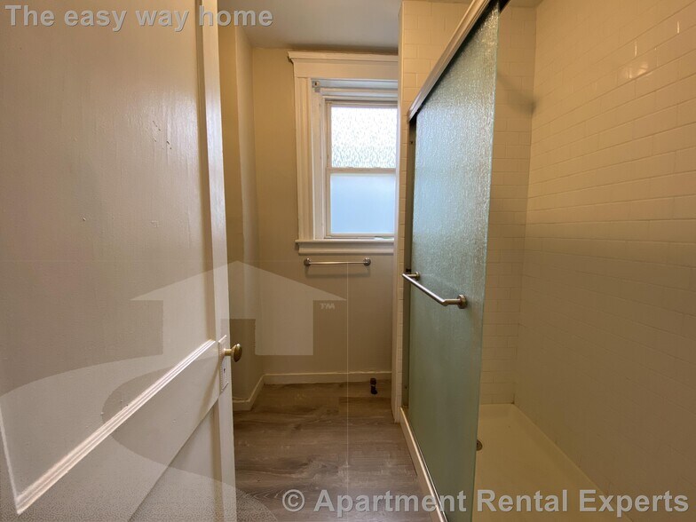 Building Photo - 5 Craigie Cir