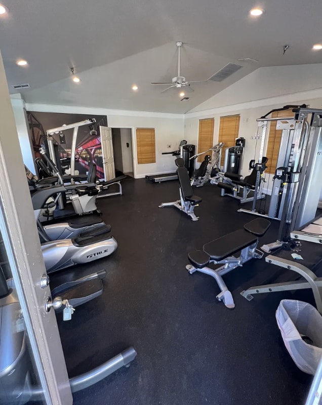 Building Photo - 2134 E Broadway Rd