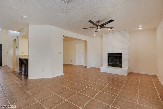 Building Photo - 912 Portulaca Ct