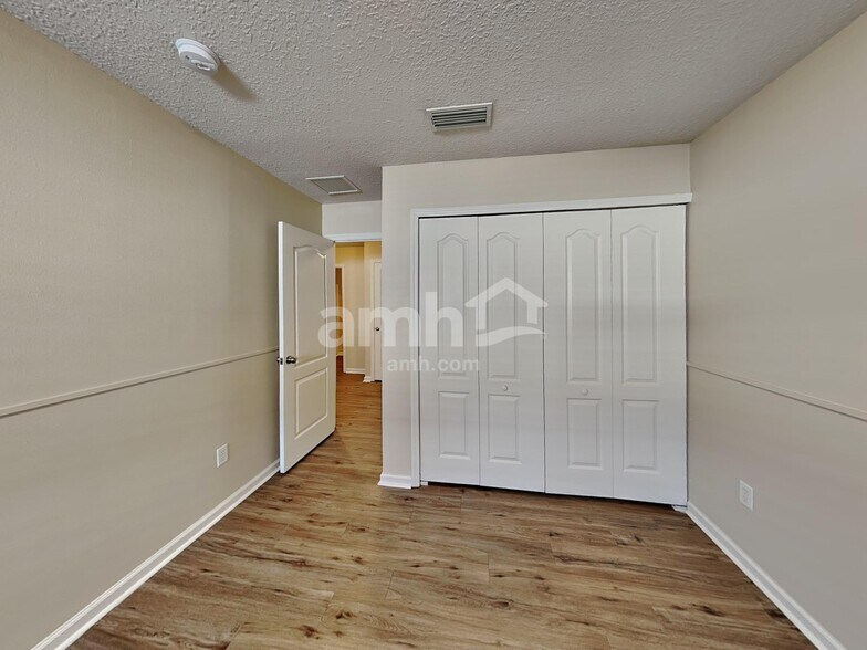 Building Photo - 1433 Heather Ct