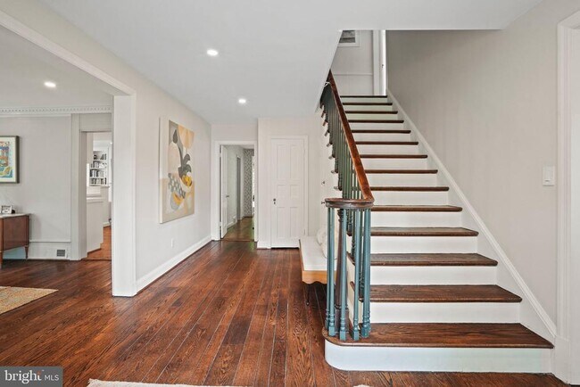 Building Photo - 5320 Albemarle St
