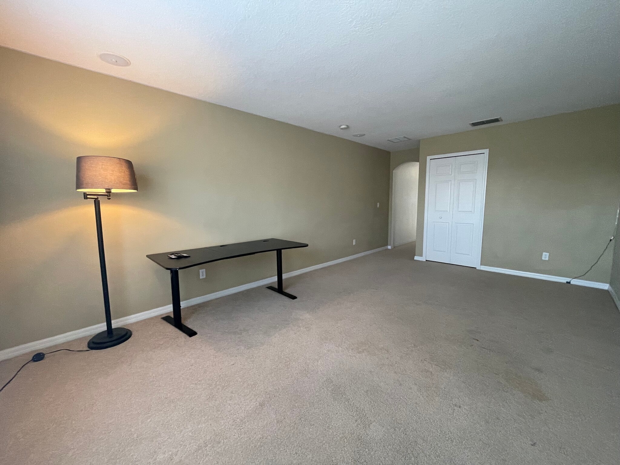 Building Photo - 9805 Portofino Dr