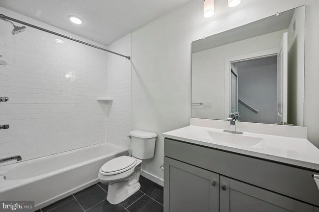 Building Photo - 4912 Baltimore Ave