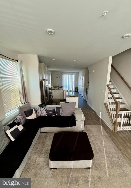 Building Photo - 7515 Mundell Rd