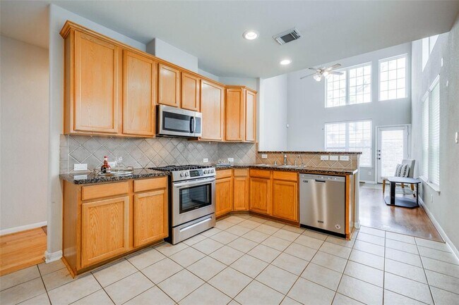 Building Photo - 1142 Glenwood Canyon Ln