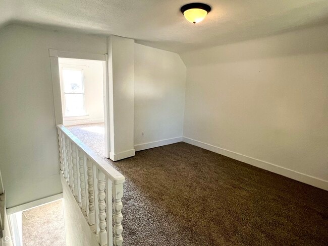 Building Photo - 231 E South C St