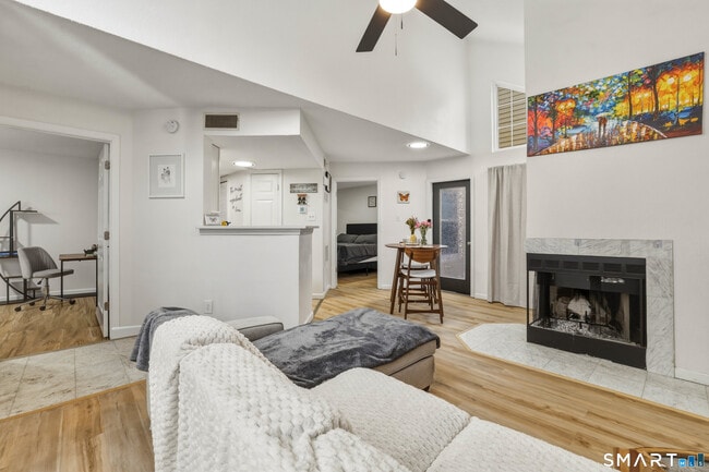 Building Photo - 299 Carriage Crossing Ln