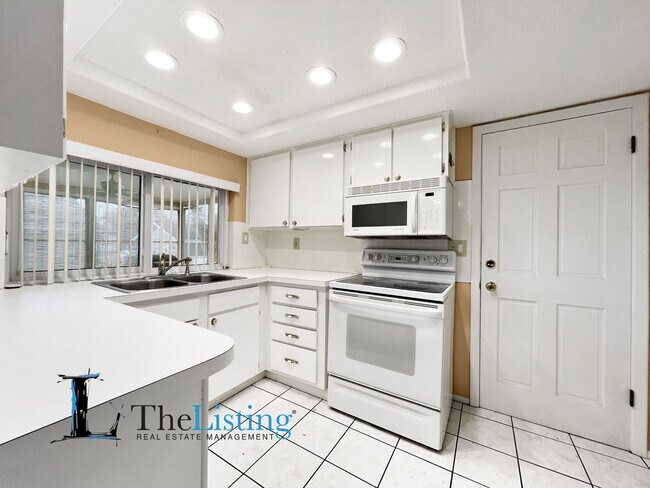 Building Photo - 8312 Mill Creek Ln