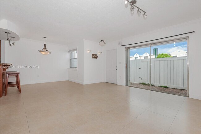 Building Photo - 4520 SW 68th Ct Cir