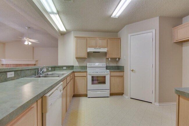 Building Photo - 507 Blueberry Hill Ln