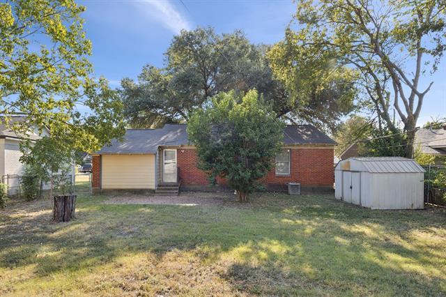 Building Photo - 10433 Cayuga Dr