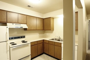 Interior Photo - Colony Hill Apartments