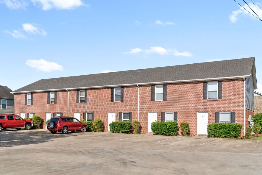Building Photo - 121 Coyote Ct