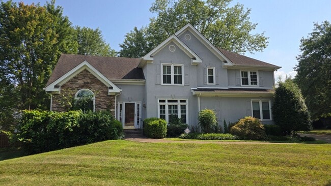 Building Photo - 2710 Runnymeade Dr