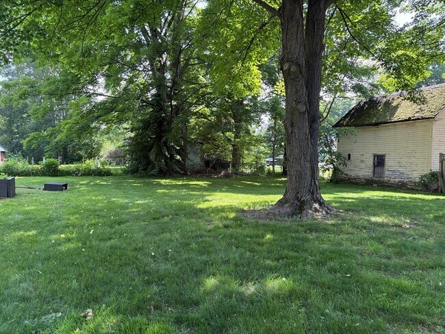 Building Photo - 16 Ruggles St