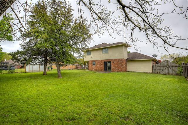 Building Photo - 2003 Hackberry Cir