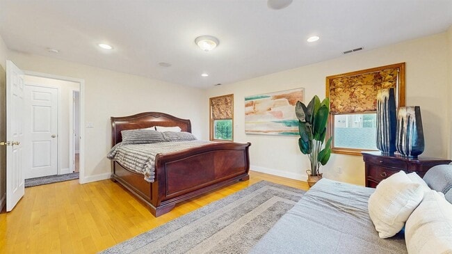 Building Photo - 25 Westerly St