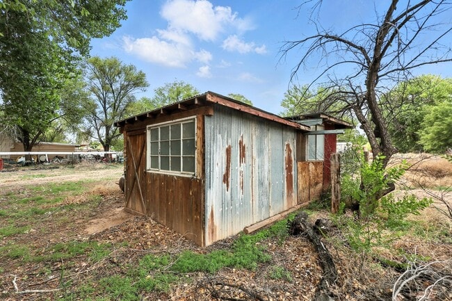 Building Photo - 13 Carlitos Ln
