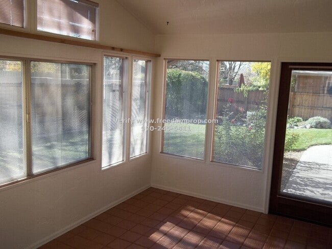 Building Photo - 2325 S Seville Cir