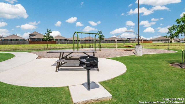 Building Photo - 533 Moonvine Way