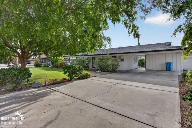 Building Photo - Charming 3Bdm 2Ba Home with Private Backyard in Phoenix!