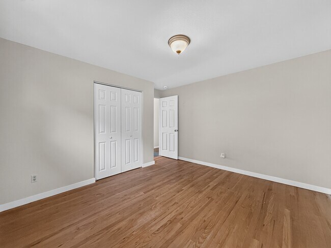 Building Photo - 16706 SE 44 St